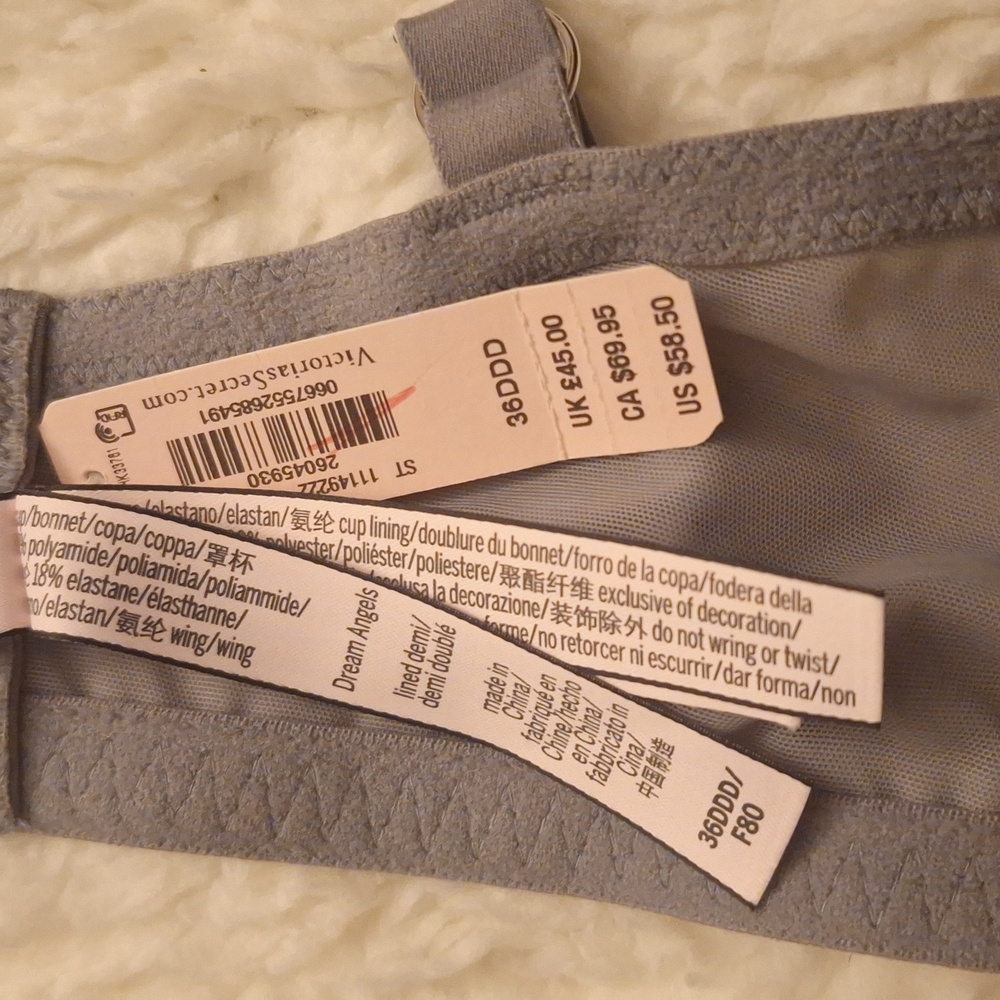 Victoria Secrets Bra - Picture 2 of 4